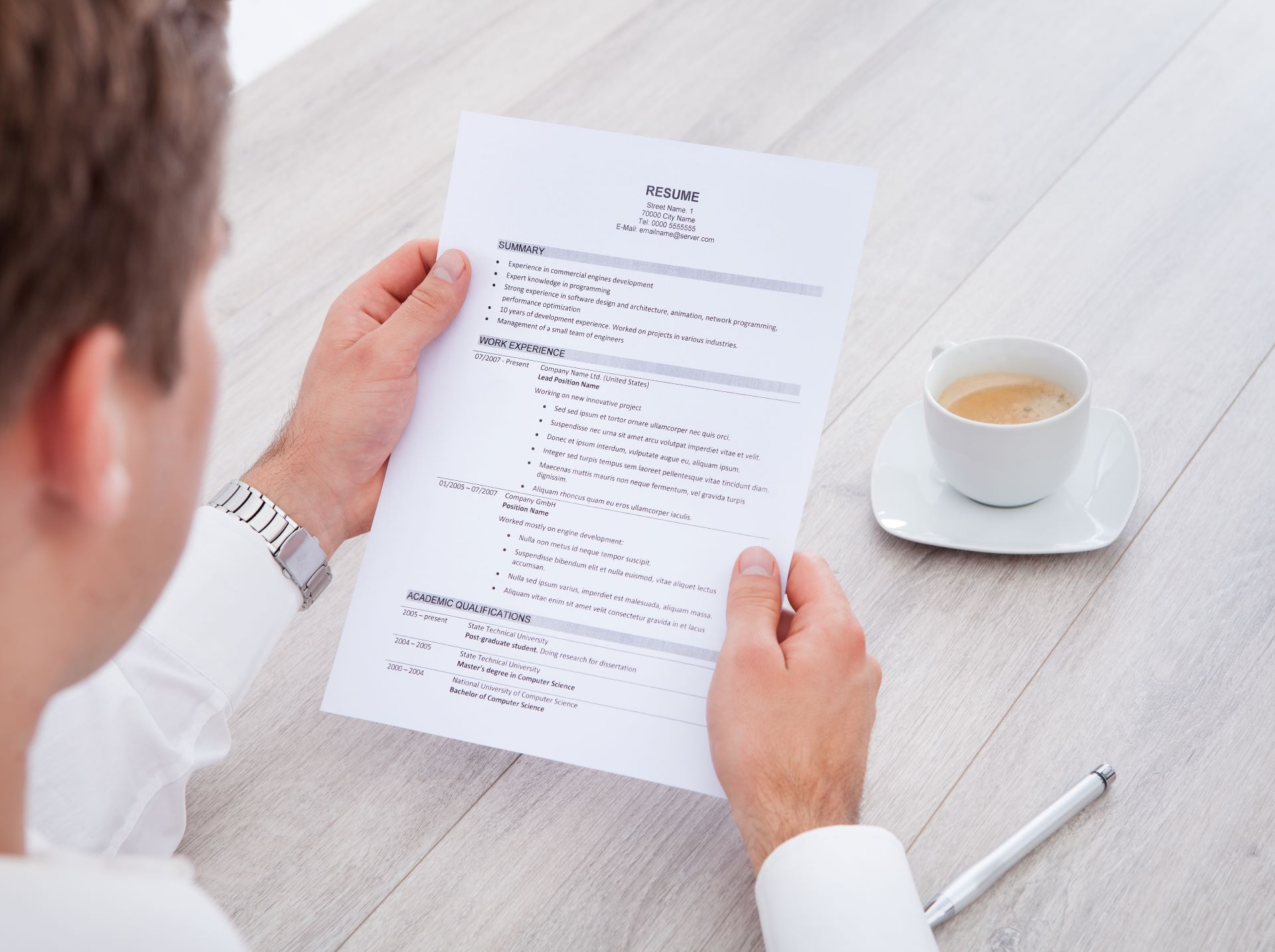 The Complete Guide to Job Applications: Resumes, CVs, and More